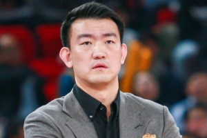 华体会体育-王博更衣室提醒队员：保护好自己的身体 现在远远没到庆祝的时候