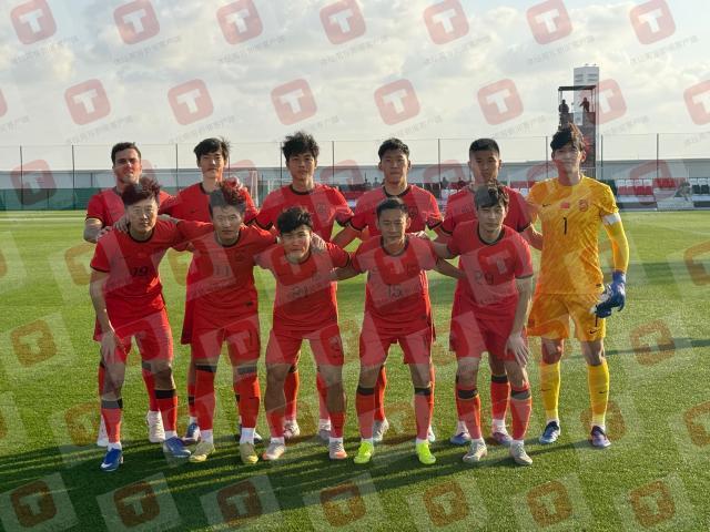 HuaTiHui-国足热身乌兹别克斯坦 末节连续丢球2比2言和